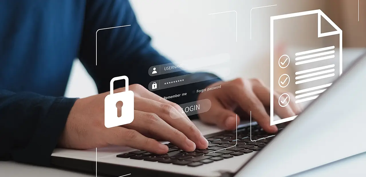 Cyber delincuente frente a una computadora