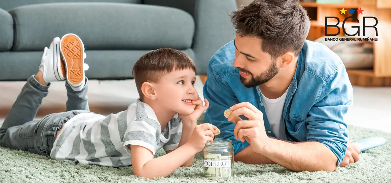 Tus hijos aprenden de ti, ahorra