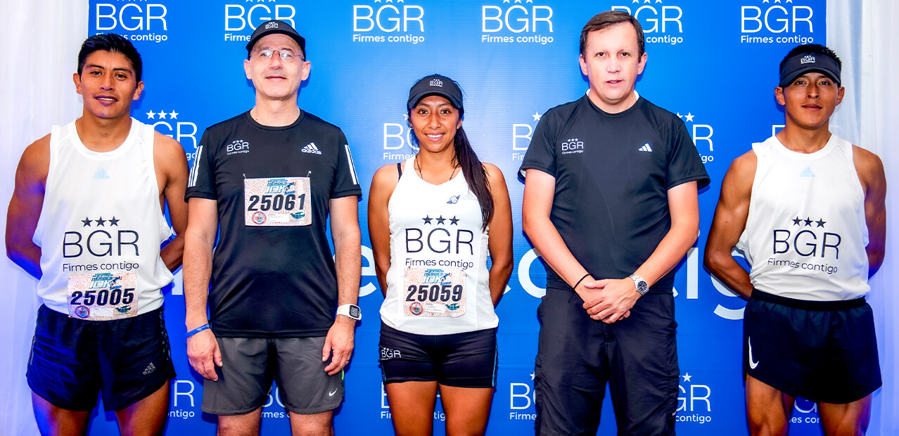 El Equipo BGR que participó en la carrera Nuestros Héroes 10K en mayo de 2023.